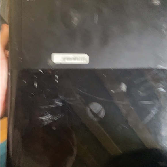 I’m selling a Xbox 360 it’s in working condition I’ve had it for abt a year